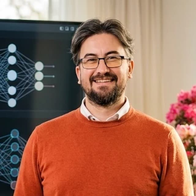 Salih Günay, Fundador y propietario